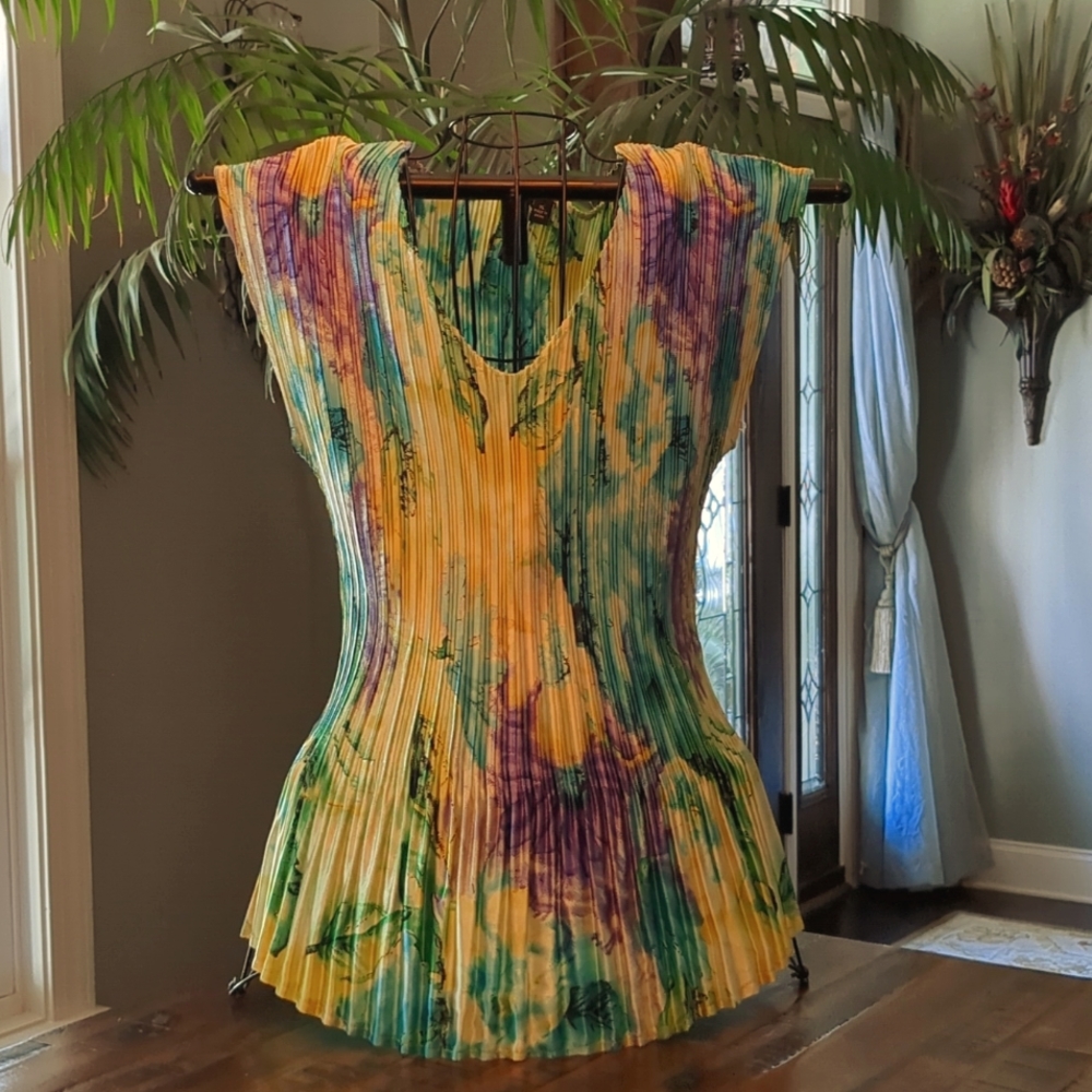 Crepe sleeveless top